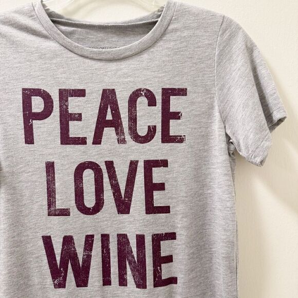 Grayson Threads “Peace Love Wine” Short Sleeve T-Shirt - Size Small - Picture 2 of 6